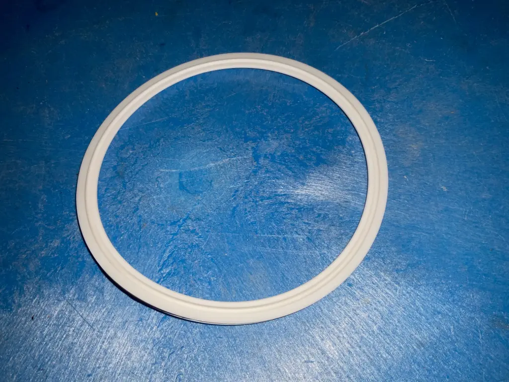 Sandwich PTFE with Viton Gasket – 6"
