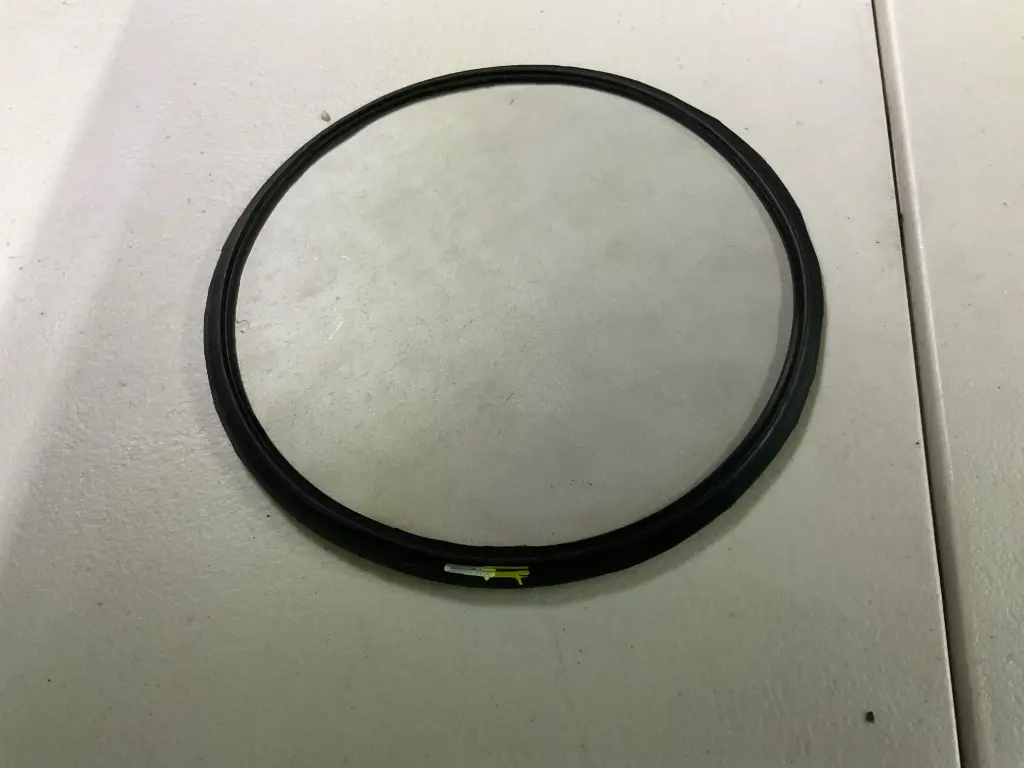 6" Tri-Clamp Viton® Gasket with 0.5 Micron Sintered Disc