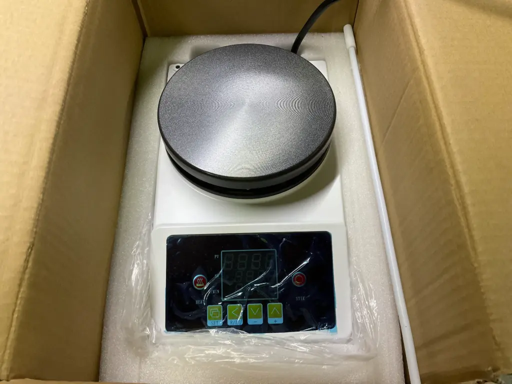 Magnetic Hot Plate Stirrer – 7 in, 450 W (UL Listed)