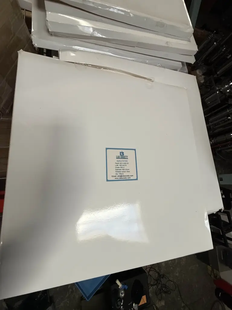 Lab Society BIO-3-603.25 Qualitative Filter Paper, 603.25 mm, 6 µm Slow, 100/Box