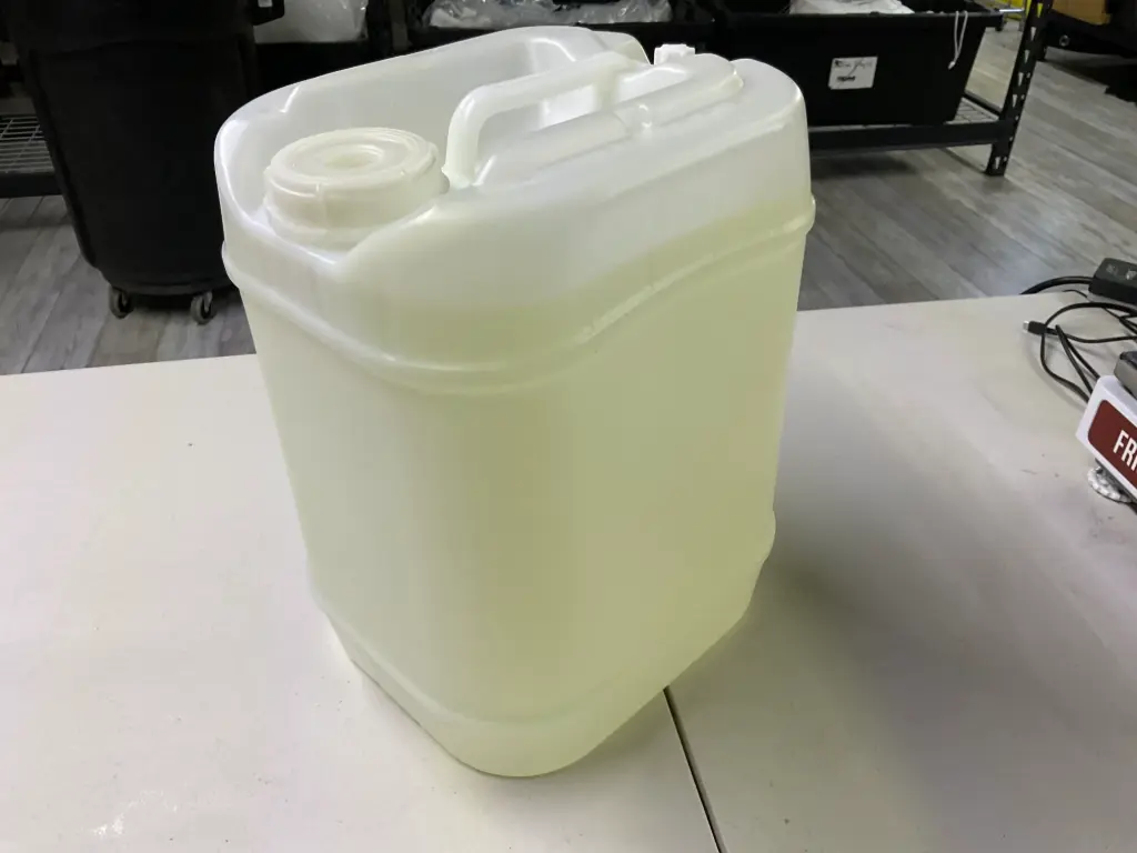 Vacuum Distilled Pump Oil – 5 Gallon