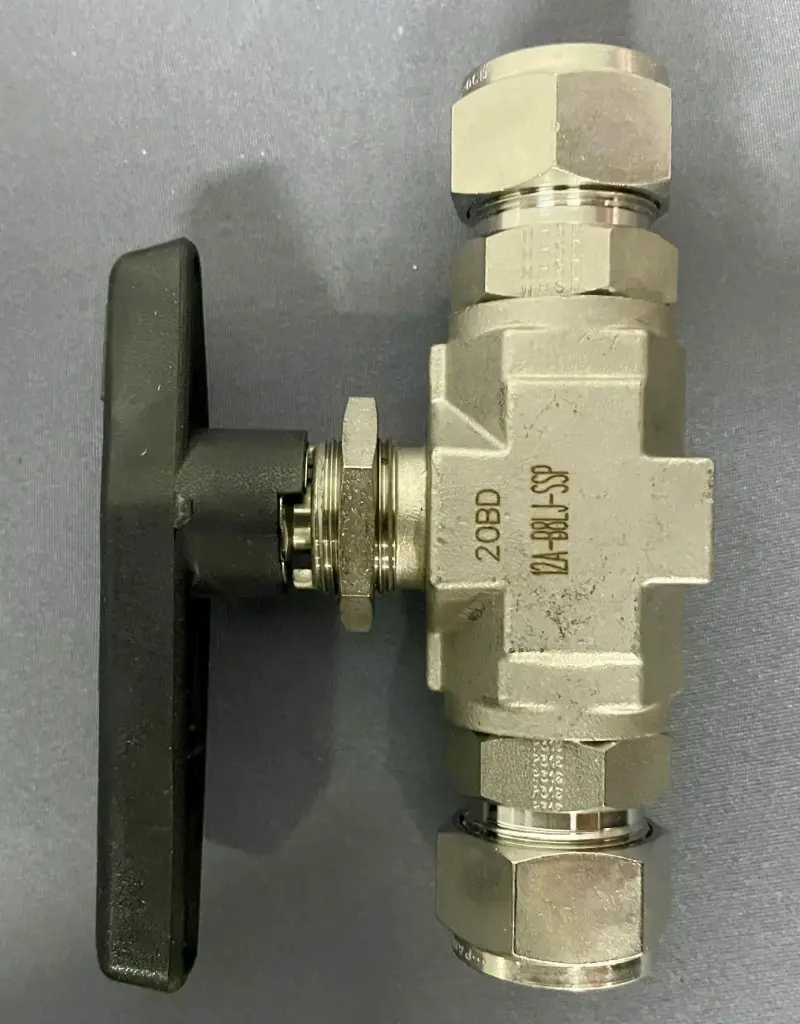 Parker Two-Way Ball Valve – 3/4 in, 316 SS, PTFE Seat