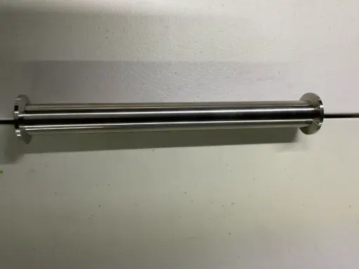 [KF25-FN10] Straight stainless steel vacuum tube with KF25 (NW) flange connections and a 10-inch length for vacuum system assembly.