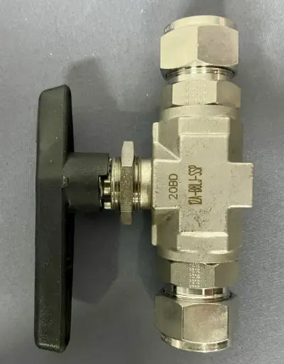 [PX-12A-B8LJ-SSP] 3/4'' Parker Two Way B-Series A-Lok Ball Valve, 316 SS w/ PTFE Seat